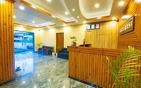 Hotel Quest